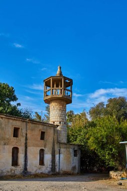 1920 'lerin sonunda ya da 1930' ların başında Banias 'taki Al Bahr Eski Camii. Banias, Golan Tepeleri 'nde terk edilmiş Suriye camisi
