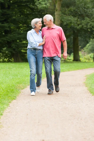 Walking in the park — Stock Photo, Image