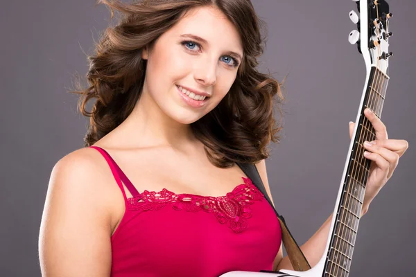 Teenager with guitar — Stock Photo, Image