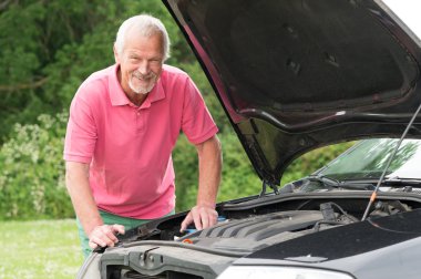 Arabaya çalışan kıdemli