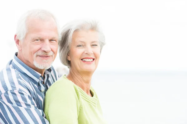 Smiling senior couple — Stock Photo, Image