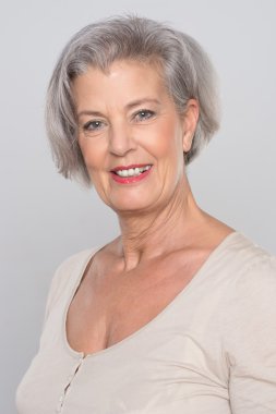 gülümseyen kadın kıdemli