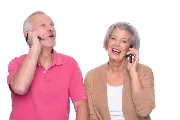 Pareja mayor con smartphone — Foto de Stock