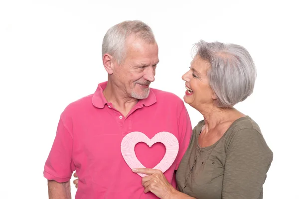 Couple sénior avec cœur — Photo