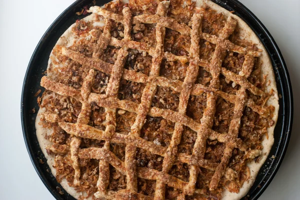 Tarta de manzana recién horneada con manzanas —  Fotos de Stock