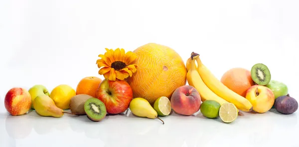 Sortiment av exotisk frukt — Stockfoto