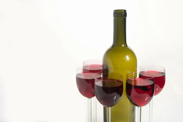 Flasche Wein und Weinglas — Stockfoto