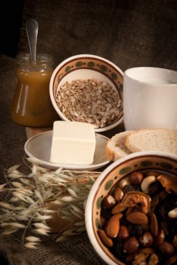 sağlıklı yemek ile ekmek, tahıl