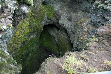 İzlanda - Güney İzlanda - Mini kraterde yangın sütun eldgja