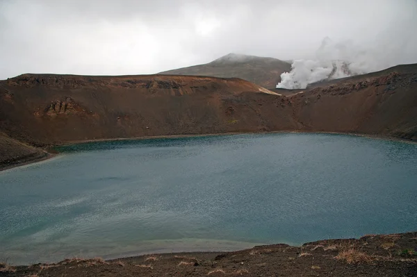 冰岛-维提火山口的火山 krafla 在米湖 — 图库照片