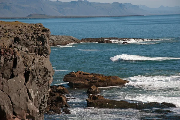 Islanda - Ovest - penisola Sneifellsnes - scogliere — Foto Stock