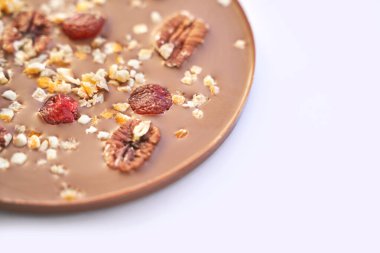 El yapımı İsviçre çikolatası. Noel kahvesi desenli bar. Üst görünüm