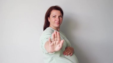 Hamile kadın yasak işareti. Tıp hastanesi. Sağlık kontrolü. Kadın.