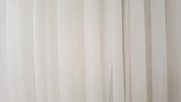 Wedding silk curtain. Slow video. White color. Luxury bridal room — Vídeo de Stock