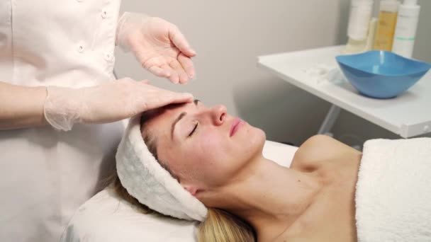 Portrait of moisturizing mask for medical design. Woman skin procedure. Natural — Stock Video