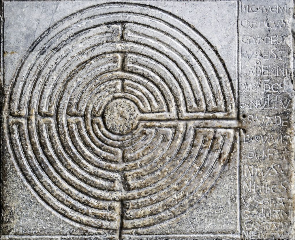 Labyrinth — Stock Photo © ueuaphoto 33988603
