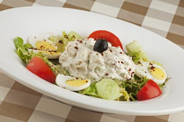 Tavuk lezzetli Şef salatası