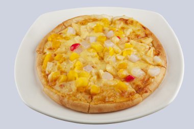 kırpma yolu ile peynir ve meyve ile yapılmış lezzetli pizza