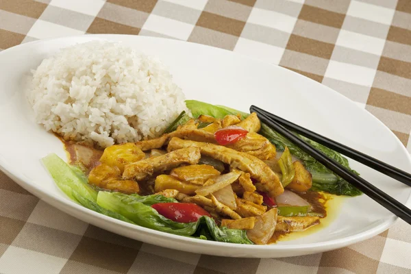 Chinesisches Rindfleisch, Gemüse und Reis — Stockfoto