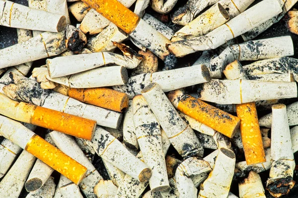 Gli Orrori Dei Mozziconi Sigaretta Chiusi Vassoio Cenere — Foto Stock
