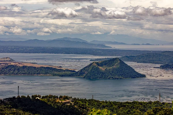 Filipinler Manila Kenti Yakınlarındaki Luzon Adası Nda Taal Volkanı Gölü — Stok fotoğraf