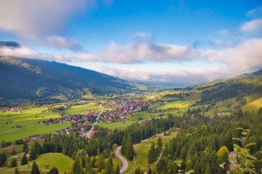 Bavyera ve Avusturya 'daki güzel alp manzarası