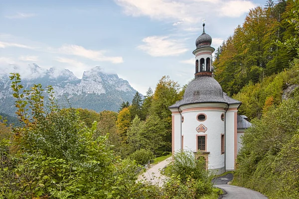 Gyönyörű Templom Alpesi Táj Bajorországban — Stock Fotó