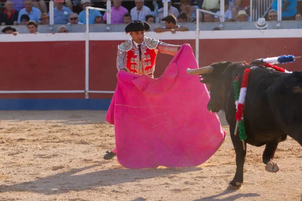 闘牛中のスペインの闘牛士 — ストック写真