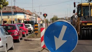 Şehir yol yapım aşamasında
