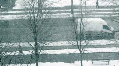 Kışın sokak sahne