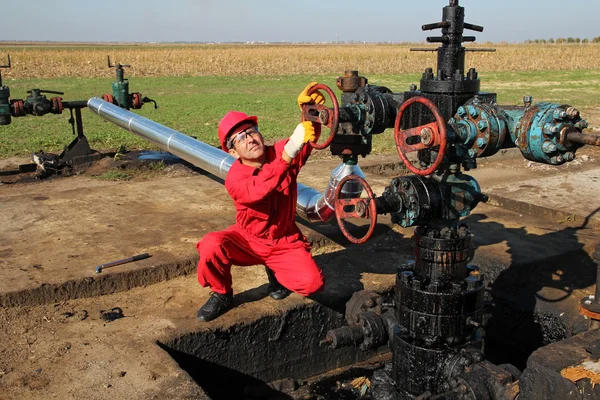 Petrol işçisi — Stok fotoğraf