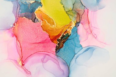 Alkol mürekkebi tekniğinde doğal lüks, soyut, akışkan sanat resimleri. Şefkatli ve rüya gibi duvar kağıtları. Renklerin karışımı şeffaf dalgalar ve altın girdaplar yaratır. Posterler ve diğer basılı materyaller için