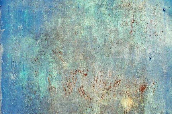 Karanlık arka planda soyut yakın plan. Tasarım elemanı. Grunge metal arka planı, paslı çelik dokusu. Duvarda çizikler var. Eski kirli yüzey. Metal rengi.