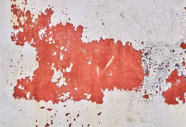 Karanlık arka planda soyut yakın plan. Tasarım elemanı. Grunge metal arka planı, paslı çelik dokusu. Duvarda çizikler var. Eski kirli yüzey. Metal rengi.