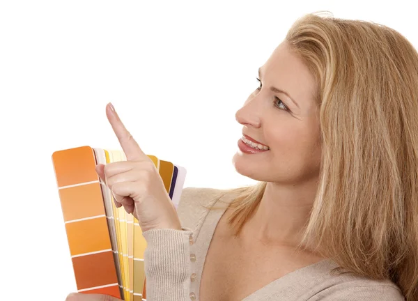 Mujer sosteniendo carta de color —  Fotos de Stock