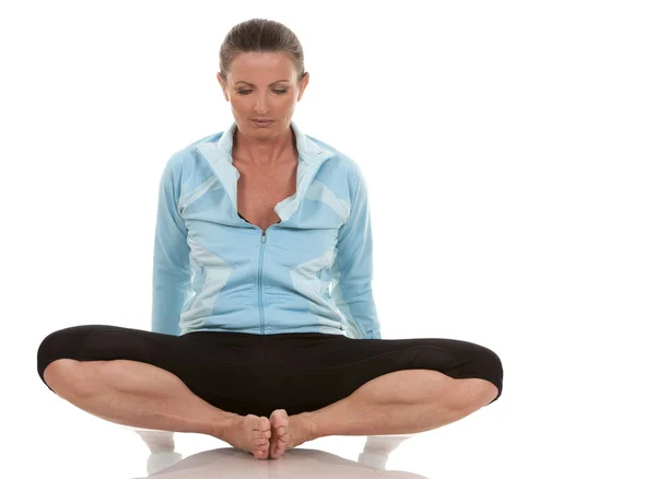 Fitness woman stretching — Stock Photo, Image