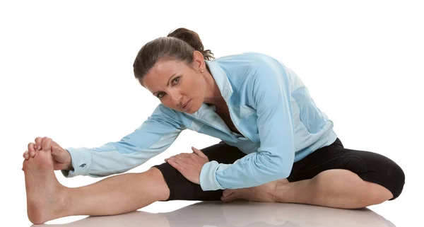 Fitness kvinna stretching — Stockfoto