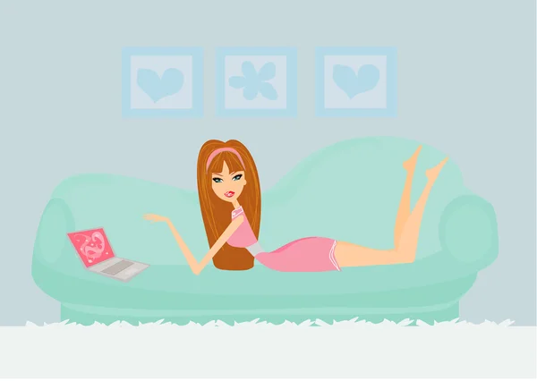 En línea - relajarse chica con el ordenador portátil en la cama — Vector de stock