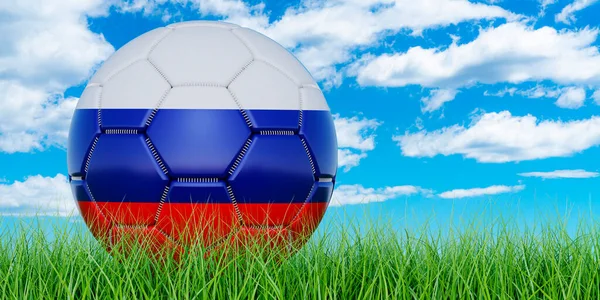 Pelota Fútbol Con Bandera Rusa Hierba Verde Contra Cielo Azul — Foto de Stock