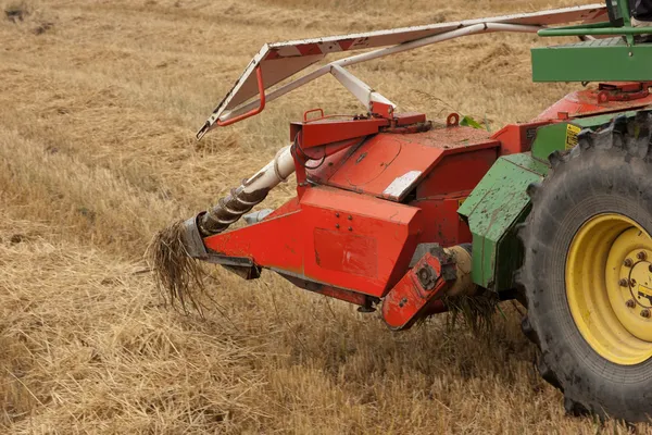 Vue latérale de la machine utilisée en agriculture — Photo