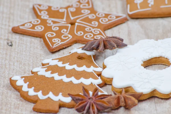 Gingerbread dengan desain putih — Stok Foto