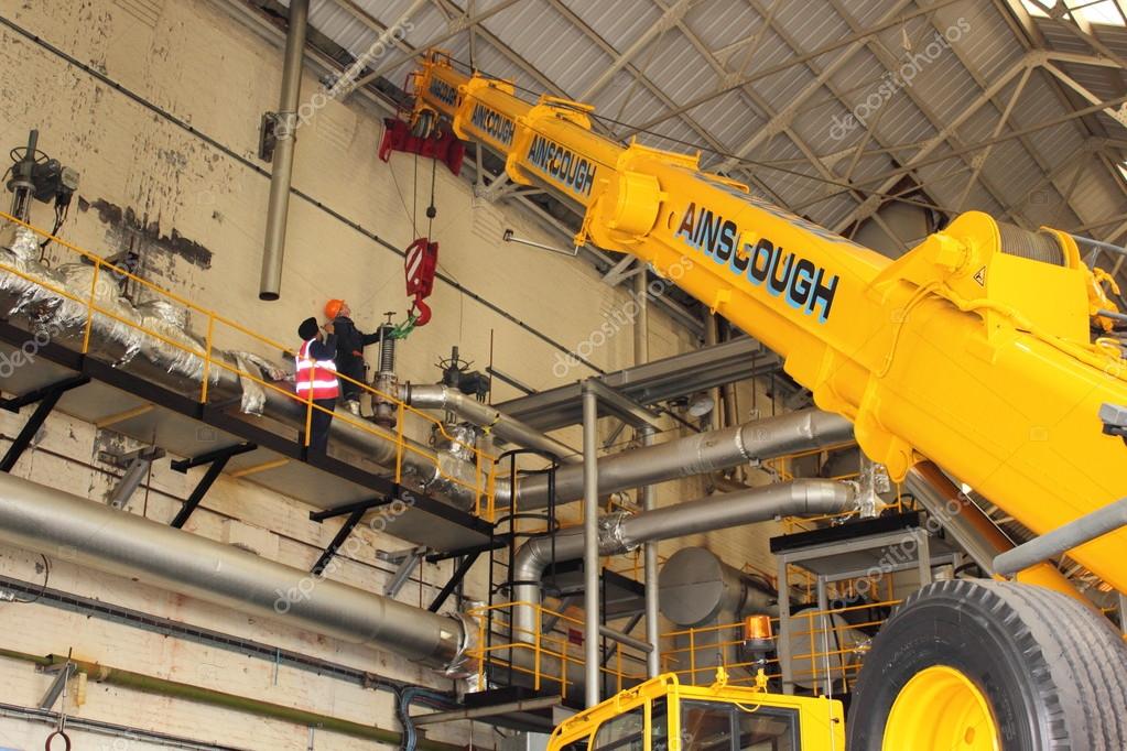 Working crane Stock Editorial Photo © 1markim 15611395