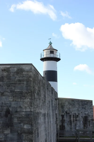 灯台、城のポーツマス — ストック写真