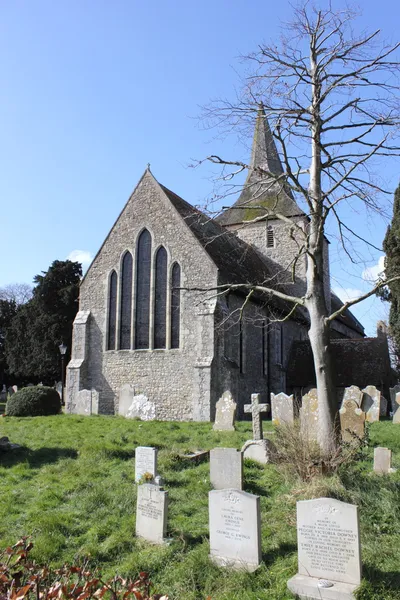 Engelse kerk en begraafplaats — Stockfoto