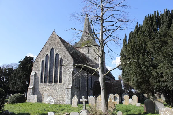 英语的教堂和墓地 — 图库照片