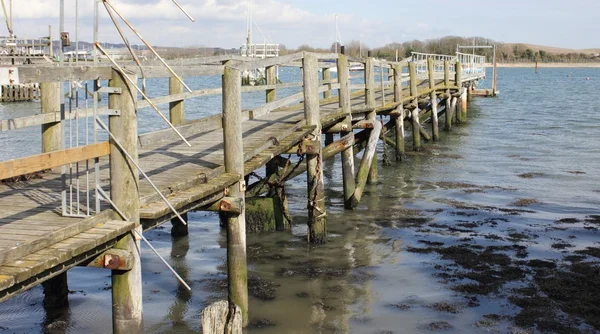 Holzsteg — Stockfoto