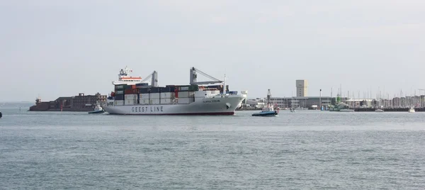 Containerschifffahrt — Stockfoto