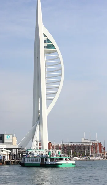 La Torre Spinnaker de Portsmouth en el Reino Unido vista desde el inusual y raro mirador, el astillero Imagen de archivo