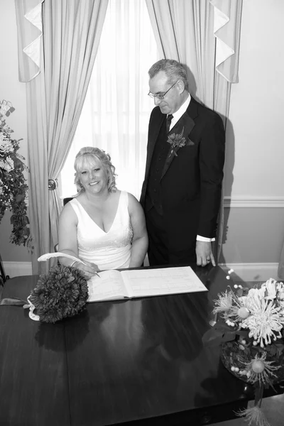 Bride and Groom — Stock Photo, Image