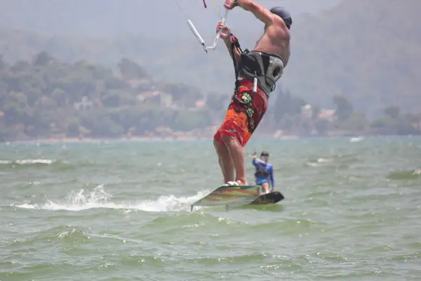 Kitesurfen — Stockfoto